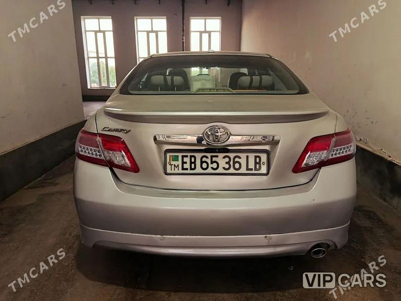 Toyota Camry, 2010