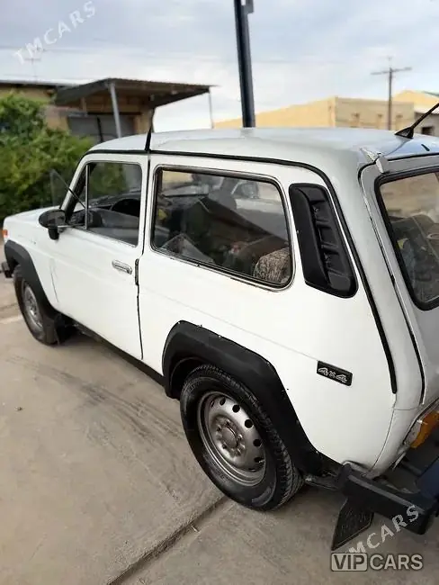 Lada Niva, 1982 — фото 4