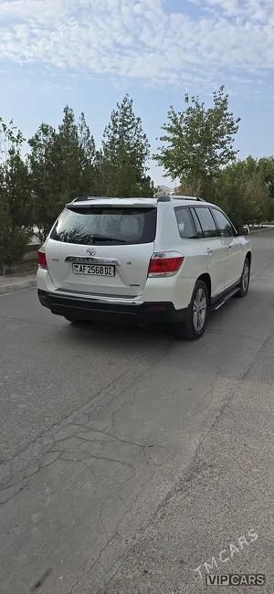 Toyota Highlander, 2011