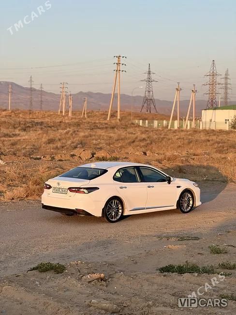 Toyota Camry, 2024