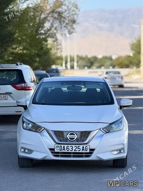 Nissan Versa, 2021