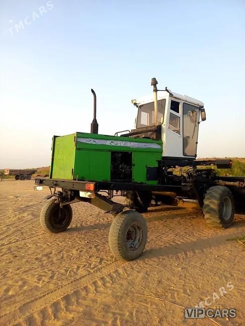 MTZ 82, 2015