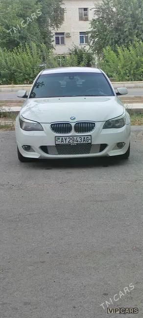 BMW E60, 2008