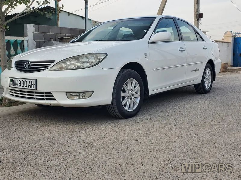 Toyota Camry, 2005
