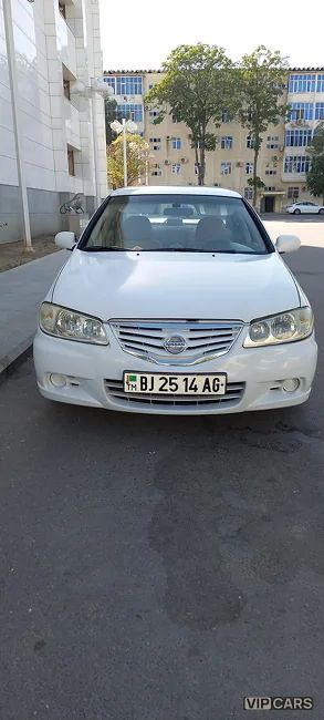 Nissan Sunny, 2010