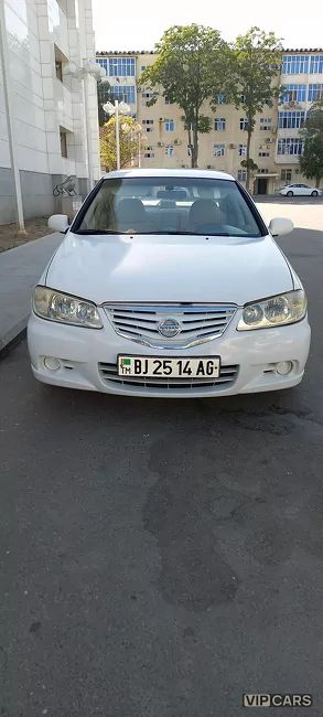 Nissan Sunny, 2010