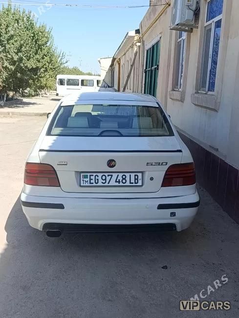 BMW 530, 2001
