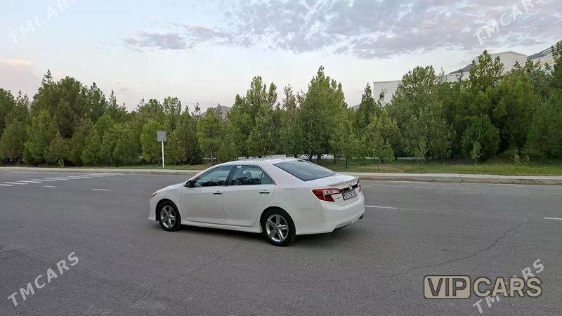 Toyota Camry, 2013