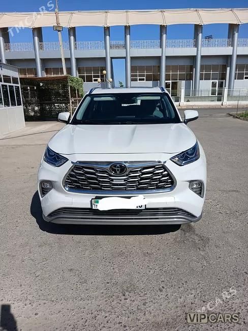 Toyota Highlander, 2021
