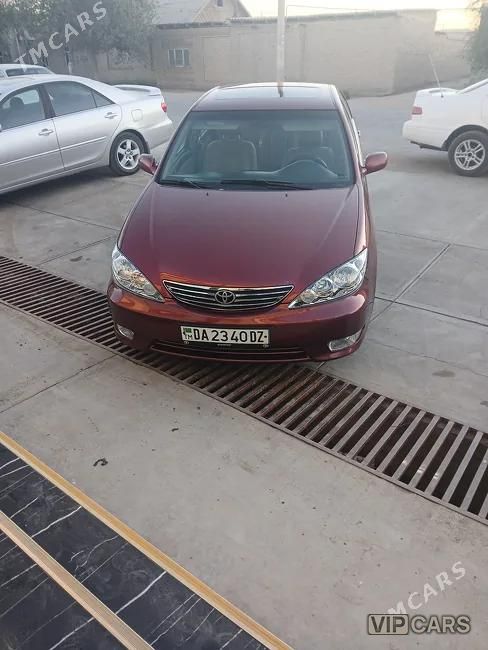 Toyota Camry, 2002