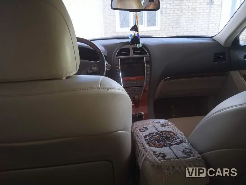 Lexus ES 350, 2011