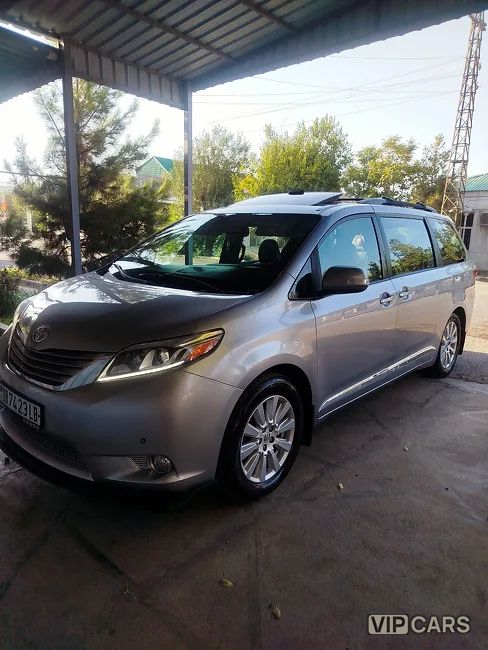 Toyota Sienna, 2017