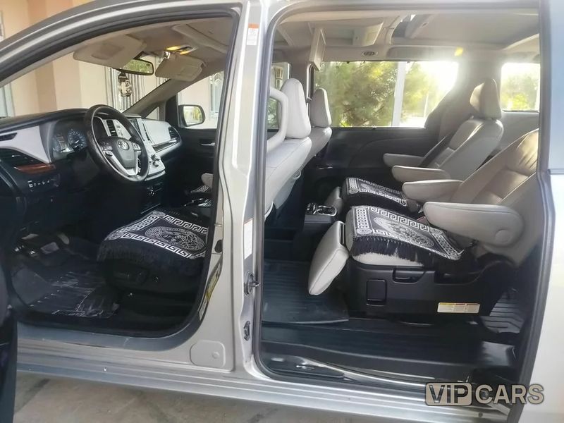 Toyota Sienna, 2017