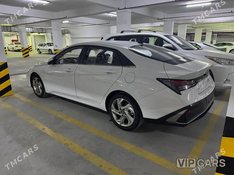 Hyundai Elantra, 2026