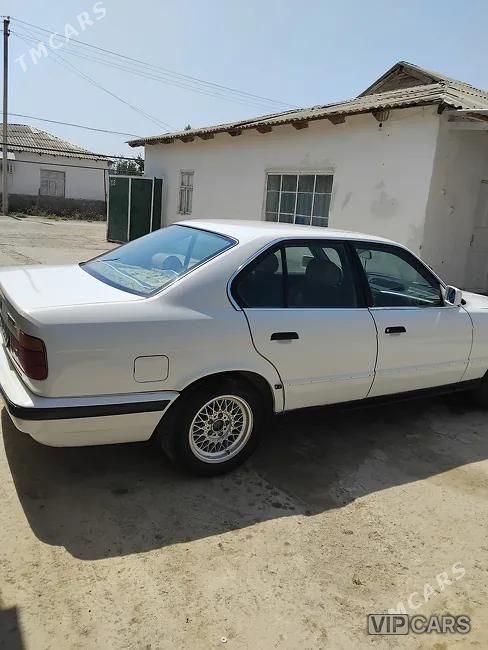 BMW 525, 1989