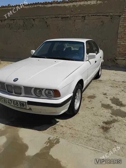 BMW 525, 1989