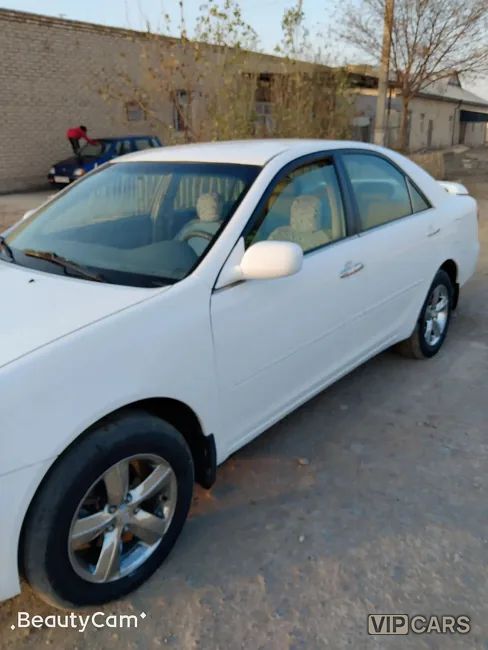 Toyota Camry, 2005