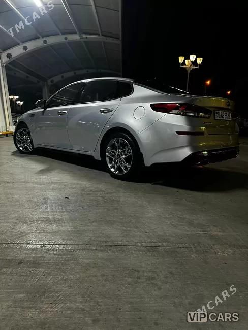 Kia Optima, 2020