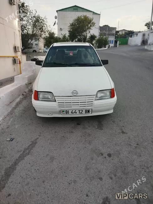 Opel Astra, 1986