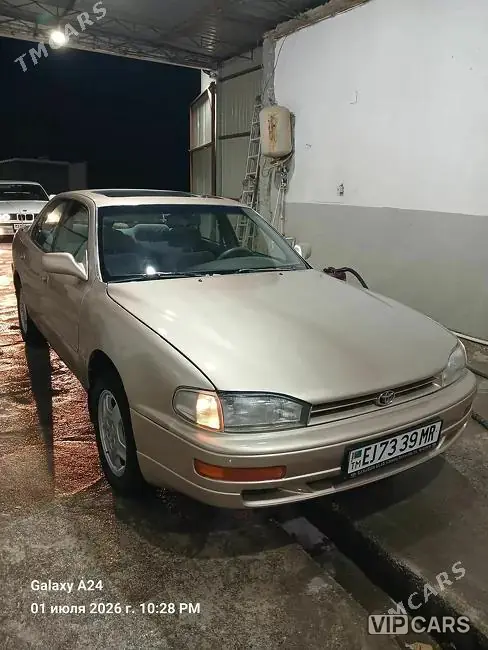 Toyota Camry, 1992 — фото 2