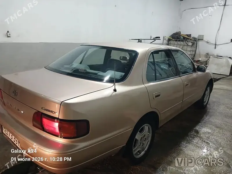 Toyota Camry, 1992 — фото 3