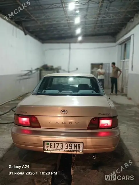 Toyota Camry, 1992 — фото 4