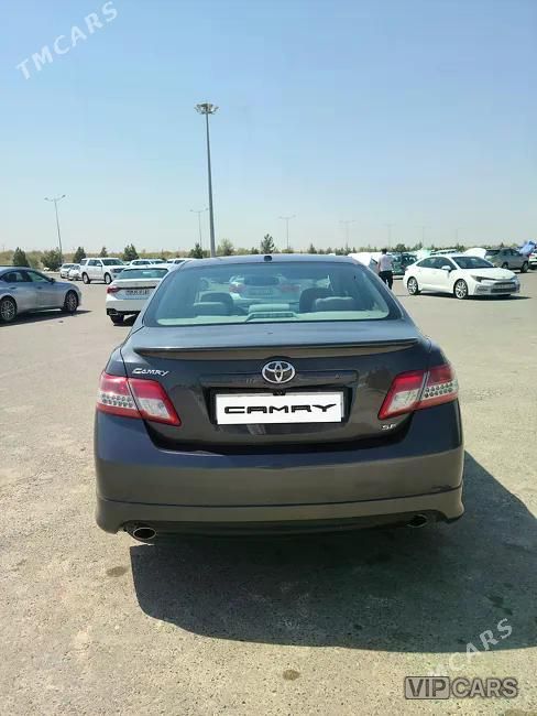 Toyota Camry, 2010