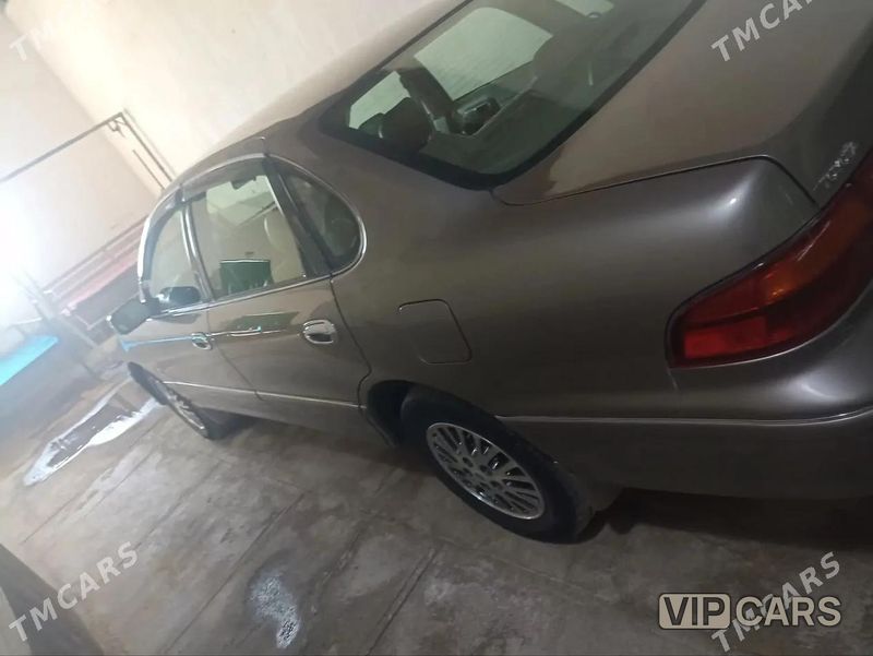 Toyota Avalon, 1998