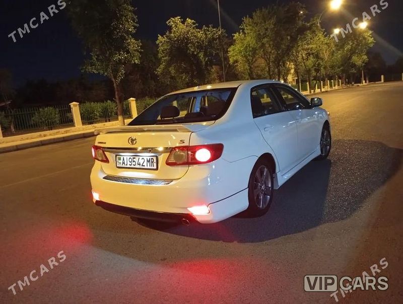 Toyota Corolla, 2011