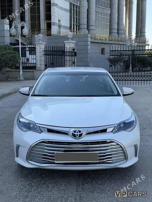 Toyota Avalon, 2016 — фото 1