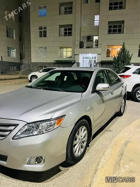 Toyota Camry, 2010 — фото 1