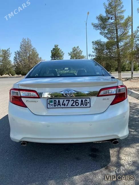 Toyota Camry, 2012