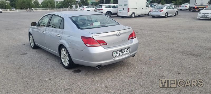 Toyota Avalon, 2006