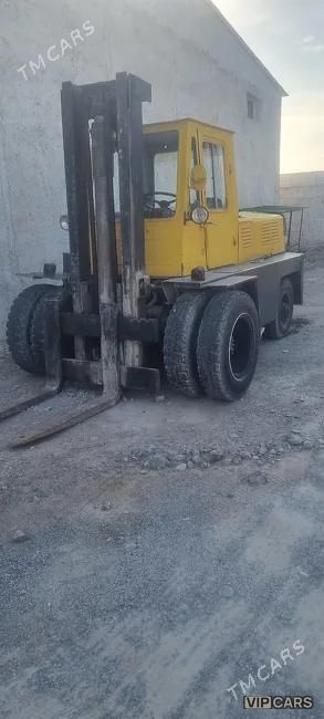 Kara Forklift, 1996