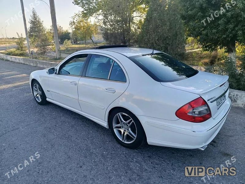 Mercedes-Benz E320, 2002