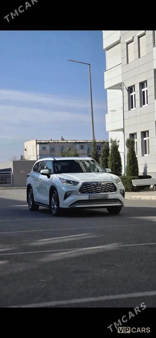 Toyota Highlander, 2022