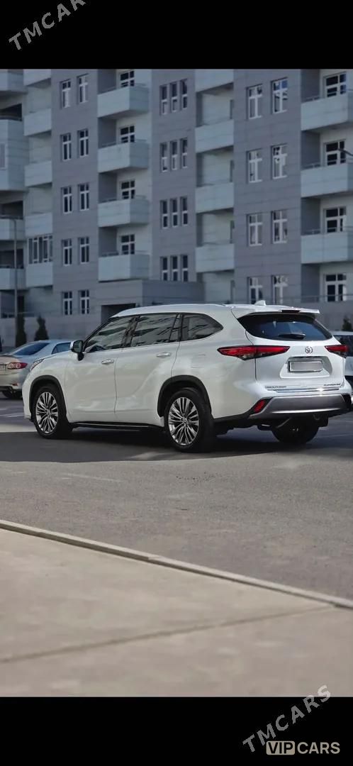 Toyota Highlander, 2022