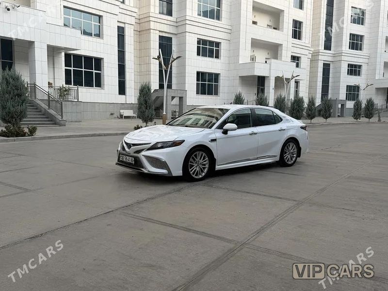 Toyota Camry, 2022