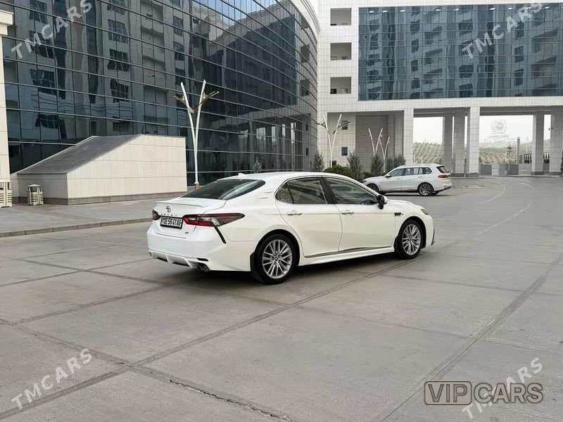 Toyota Camry, 2022