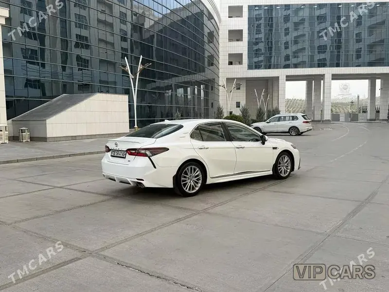 Toyota Camry, 2022 — фото 3