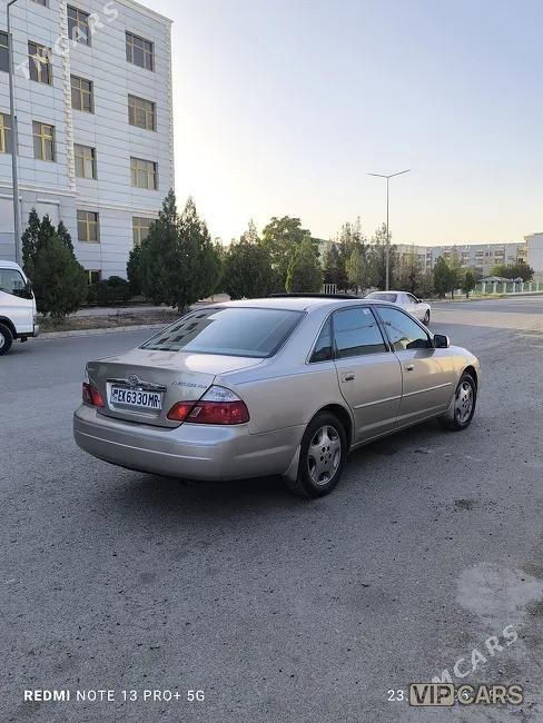 Toyota Avalon, 2001