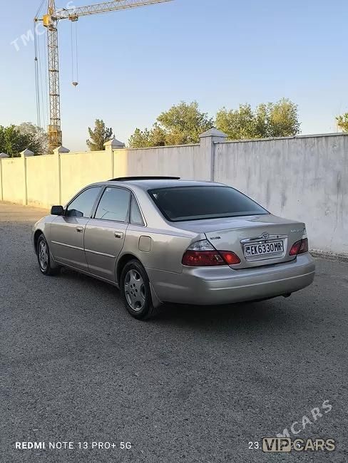Toyota Avalon, 2001