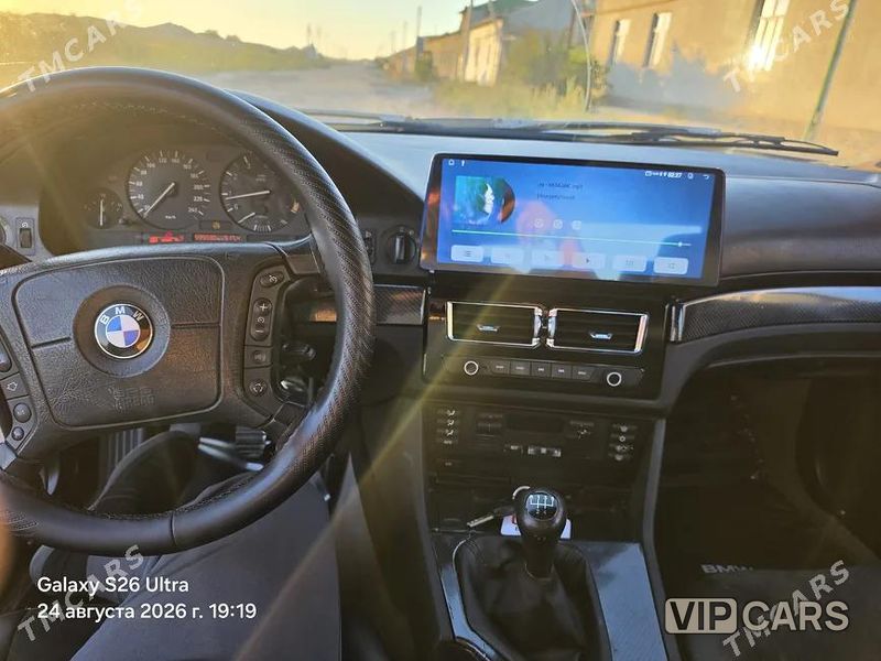 BMW E39, 1998
