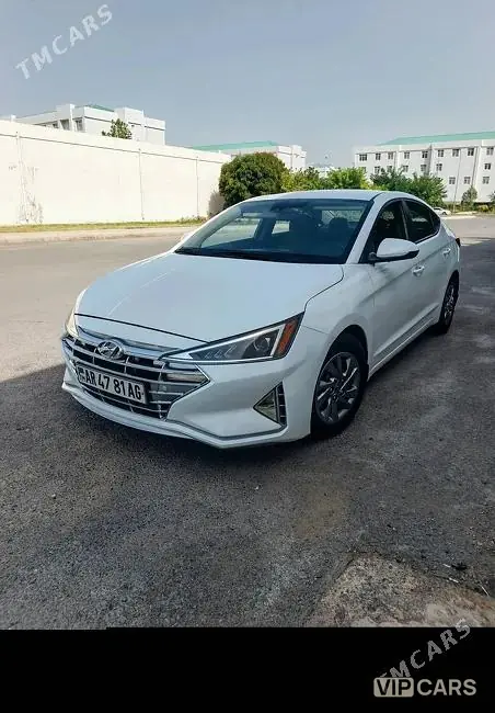 Hyundai Elantra, 2020 — фото 1