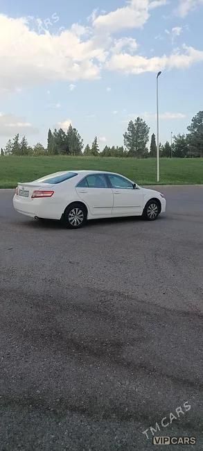 Toyota Camry, 2009