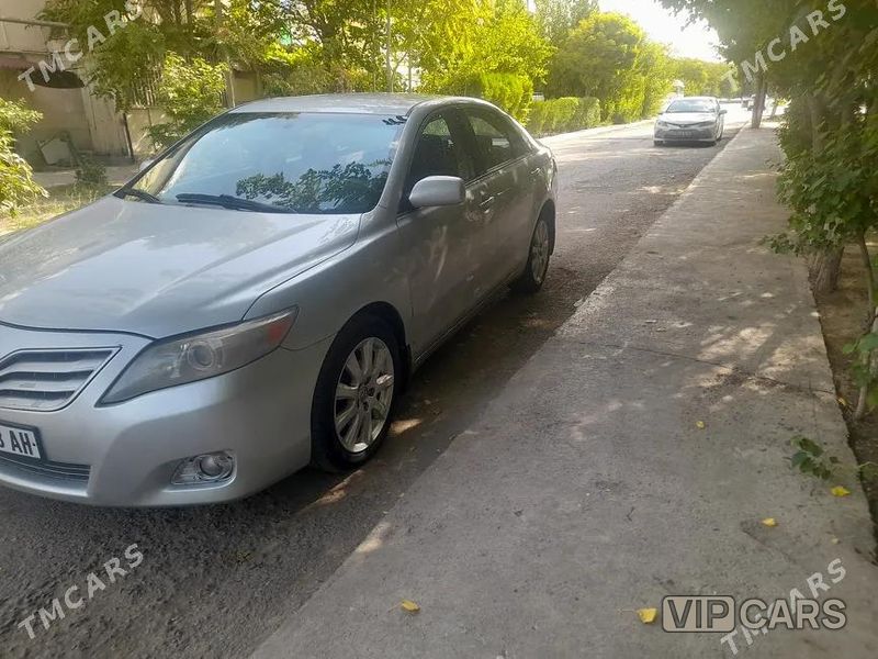 Toyota Camry, 2010