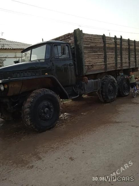 Ural 4320, 1980