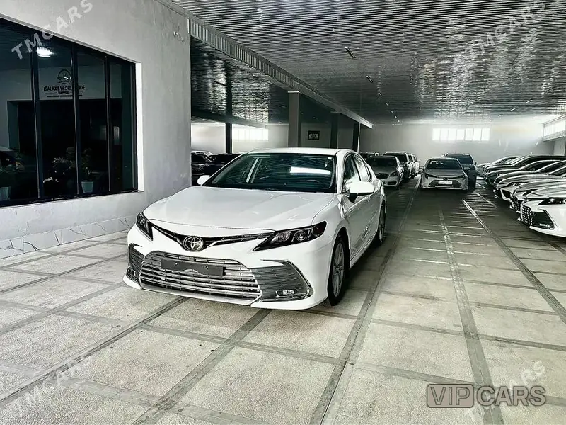 Toyota Camry, 2022 — фото 4