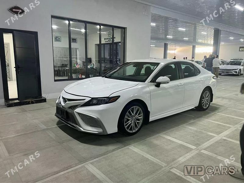 Toyota Camry, 2023
