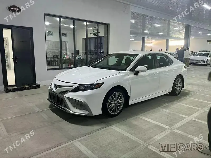 Toyota Camry, 2023 — фото 3